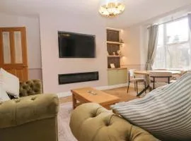 5 Caxton House
