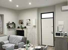 casa vacanze da zi'Annett, Hotel in Torremaggiore