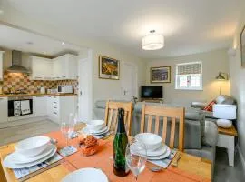 3 Bed in Easton 92585