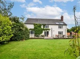 6 Bed in Reighton Gap 94524