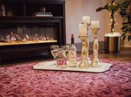 Private Boutique Getaway - Fireplace & Soaking Tub - Downtown Loft - by Cross-Key Vacation Rentals