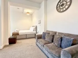 Modern new redeveloped studio Apartment in Clacton