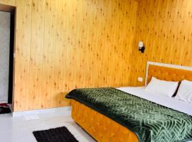 Orko Hilltop Resort - Mussoorie - Premium Rooms & Camps, hotel em Mussoorie