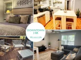 Cozy Blue Bungalow Walk Downtown! Free parking!