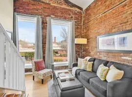 Stemmerman Suite on Front! Perfect location in the Heart of Downtown!