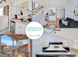 Claus Quarters on Front! Perfect location in the Heart of Downtown!