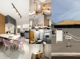 Casa completa 2 Quartos, garagem privativa e Self check-in -Ideal para famílias, casais e profissionais em trabalho remoto