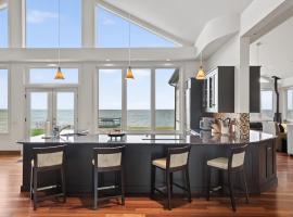 Chesapeake Bay Retreat WBreathtaking Views, Hotel in Rock Hall