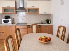 Tourist Farm Pačnik, hotel di Resnik