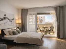 LUMO Terrace Studio with Private Parking near Coresi