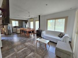 Casa Timbo - Golf - Oliveros, Hotel in Oliveros