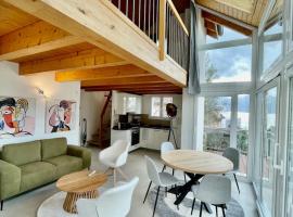 Zogbi Hospitality - Small Enchanted House, hotell i Veytaux
