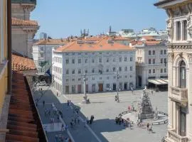 Vista mozzafiato su Piazza Unità Design vista unica comfort top e wifi veloce