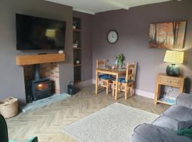 Caterpillar Cottage, tucked away in Kelbrook, hotel u gradu 'Kelbrook'