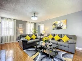 Private 2BR 10 Min to Airport & Downtown