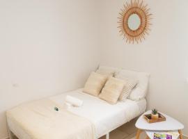 Cosy Studio - Gare 5min - Centre-Ville - Netflix, Hotel in Reims