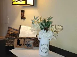 River Ranch Ground Floor Condo Steps to Rodeo and Saloon! 139