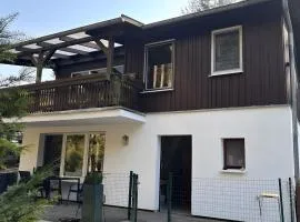 Ferienhaus mit Sauna am Waldrand