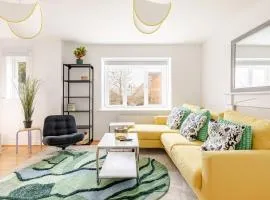 Spacious 4-Bed Home with Workspace