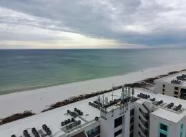 Vickie's Villa Island Winds East 810