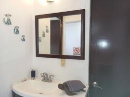 Casa tranquila y fresca Excelente ubicacion, hotel en Temixco