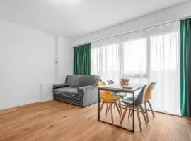 XTN Chill House Aeroport with parking