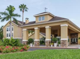 Homewood Suites by Hilton Fort Myers, khách sạn ở Fort Myers