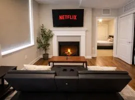 Cozy Downtown Suite Stadiums, Casino, R&R HoF