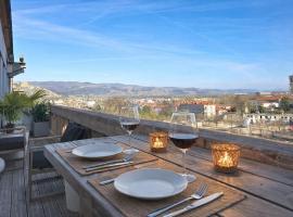 Le Briand Superbe Appartement avec Vue 4 personnes, Hotel in Valence