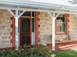 William Murray House Historic Home with Alfreco
