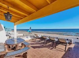 Beautiful Beachfront Condo Olas I 16