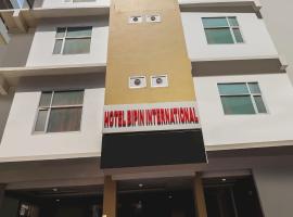 Super Capital O Seven Wonders Inn Near Sahara Ganj Mall, hotel en Lucknow
