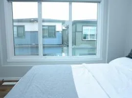 Kris Comfort Garden Suite