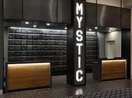 Hilton Mystic