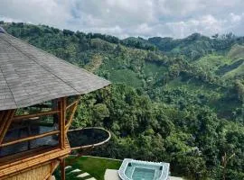 GLAMPING ENTRE MONTES Y CAFETALES