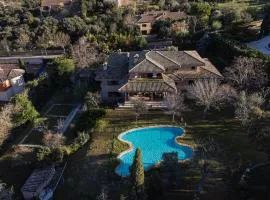 Montesión 71 - Casa con piscina & jardín, al lado de Puy du Fou