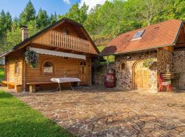 Rudnica Hill Lodge - Happy Rentals, khách sạn ở Podčetrtek