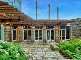 Hilton Lac-Leamy, хотел в Гатино