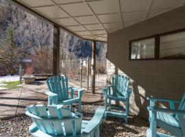 Viking Lodge 103 by AvantStay Stunning Condo Near Ski Lift, Hotel in Telluride