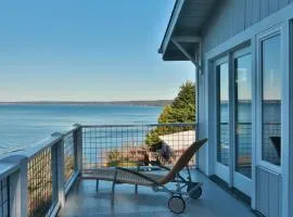 Marine View Bluff by AvantStay