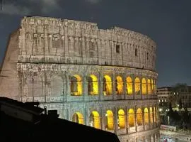 Cozy Apartment near the Colosseum Central Rome
