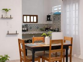 Paradise Renewed Beach House for Deep Relaxation, Hotel in El Cuyo