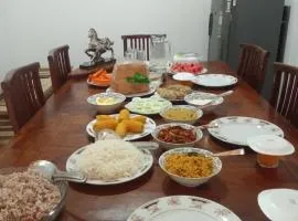 SR HOME STAY Hill Country Apartment with Ambuluwawa tower view Gampola