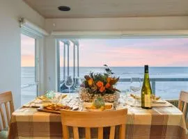 Oceanfront La Selva Beach Home w Fireplace Views Direct Beach Access Sand Castle by AvantStay