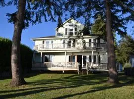 Harbor View Haven by AvantStay Private Backyard