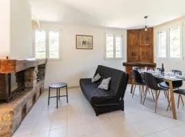 Minerve holiday home with garden