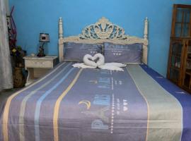 Nightly Serenity, hotel i Runaway Bay