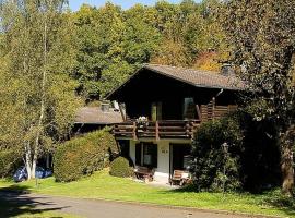 Feriendorf Reinskopf in der Eifel, hotelli kohteessa Schönecken