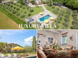 Luxury Villa, 5BED 5BATH, Private Pool, AC, Views