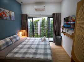 Trăng Non Homestay, готель у місті Фантхьєт